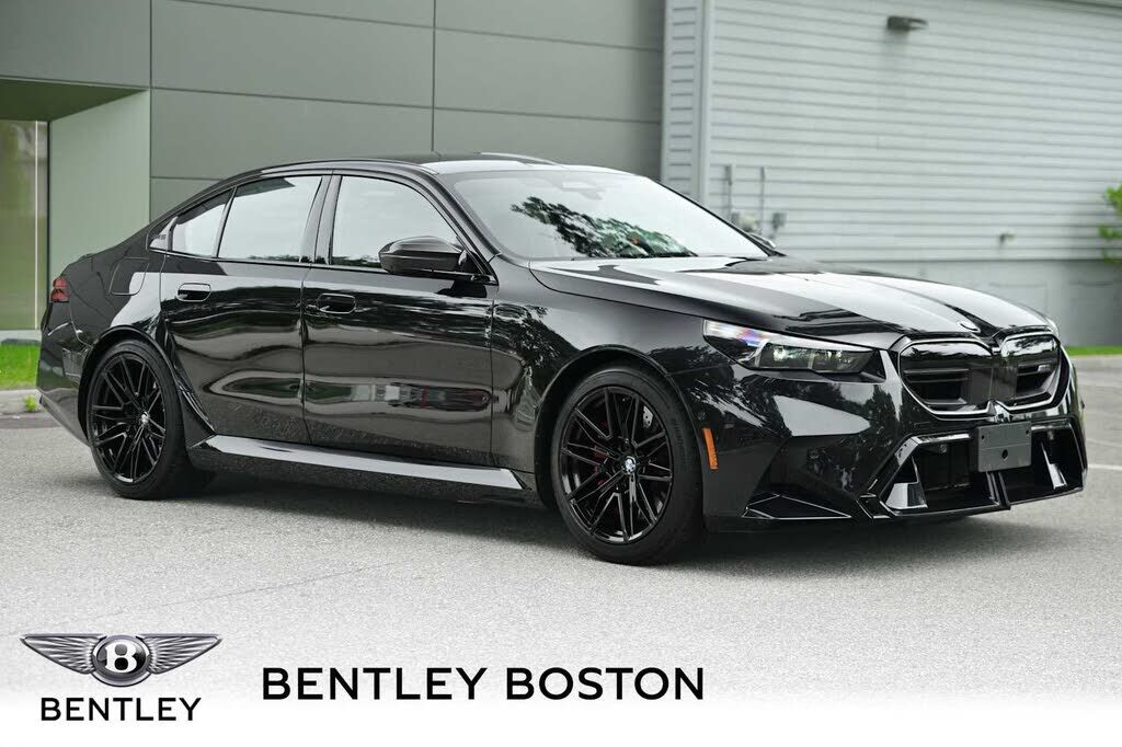2025 BMW M5