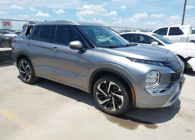 2024 MITSUBISHI Outlander