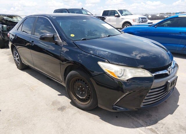 2017 TOYOTA Camry