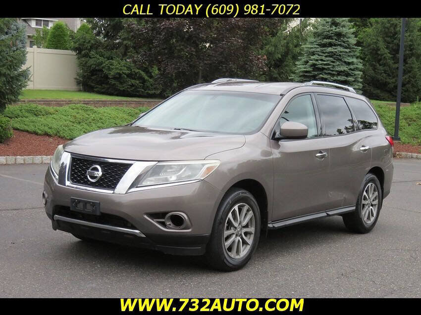 2014 NISSAN Pathfinder