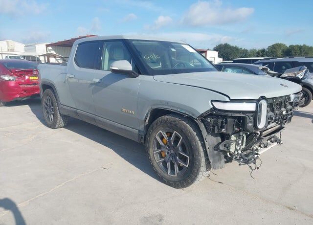 2022 RIVIAN R1T