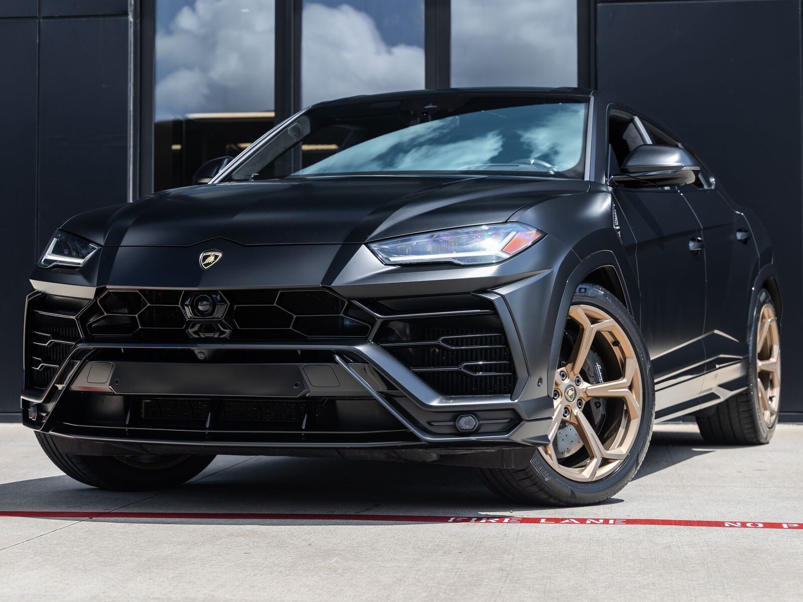 2021 LAMBORGHINI URUS