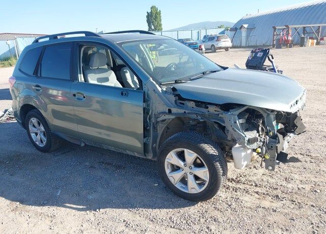 2016 SUBARU Forester