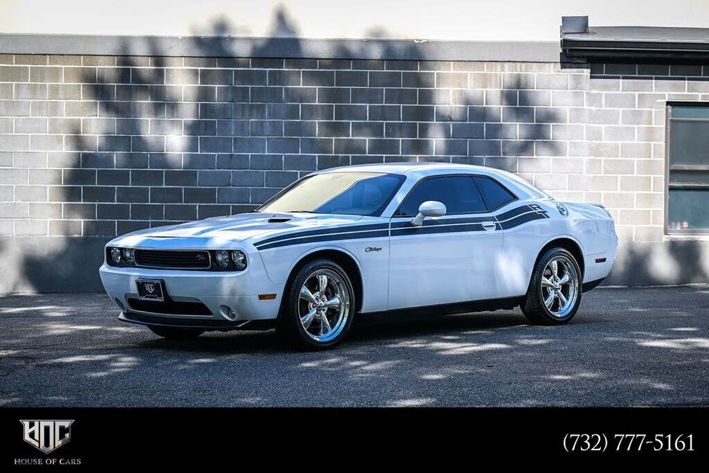 2011 DODGE Challenger