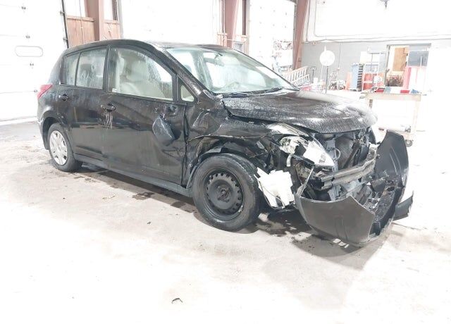 2011 NISSAN Versa