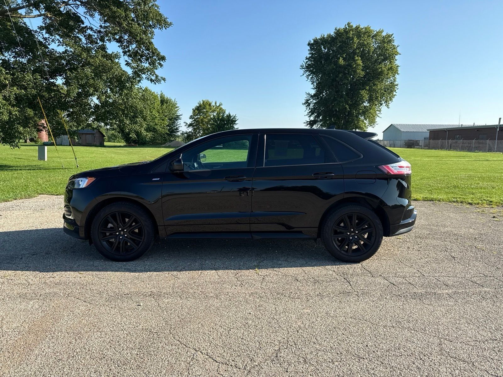 2024 FORD Edge