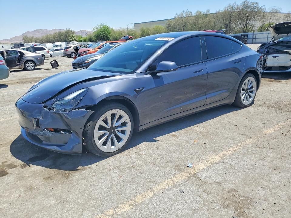 2022 TESLA Model 3