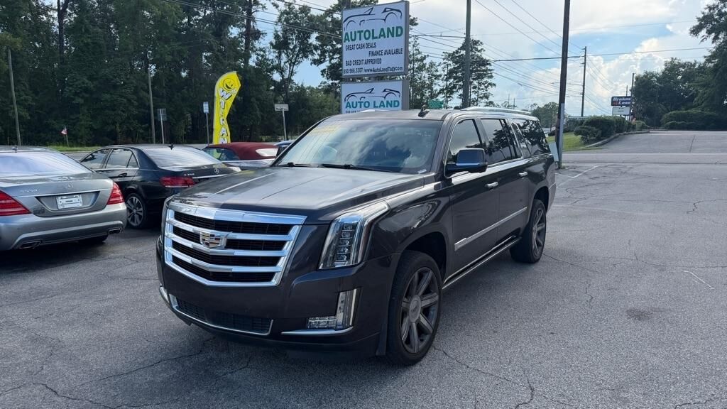 2017 CADILLAC Escalade ESV