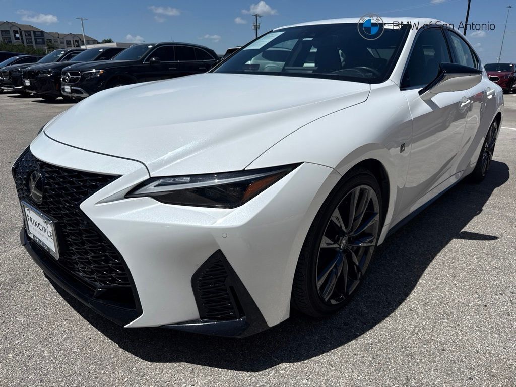 2023 LEXUS IS