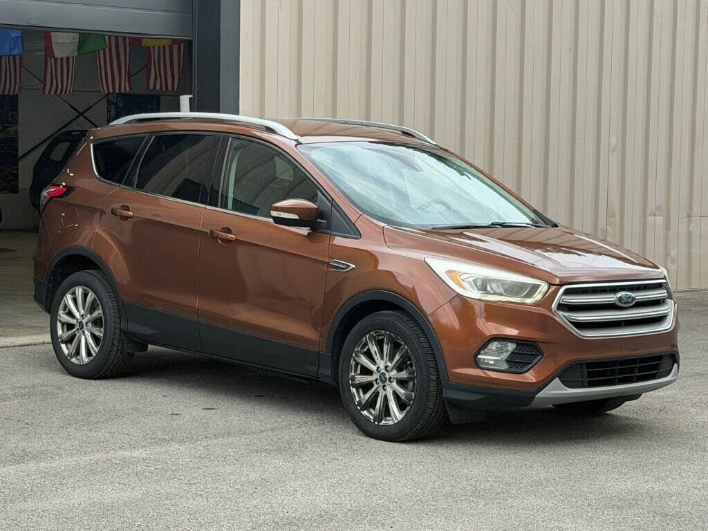 2017 FORD Escape
