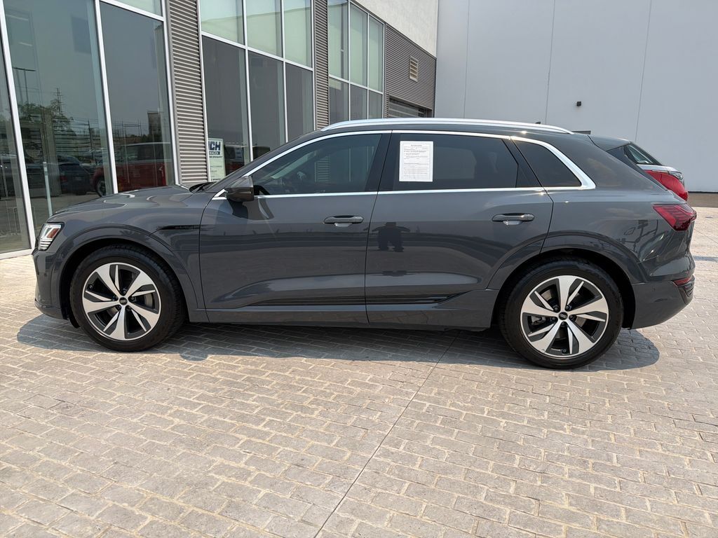 2024 Audi Q8