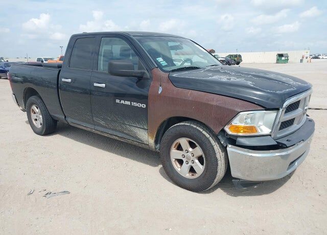 2011 DODGE Ram