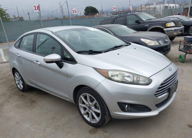 2015 FORD Fiesta