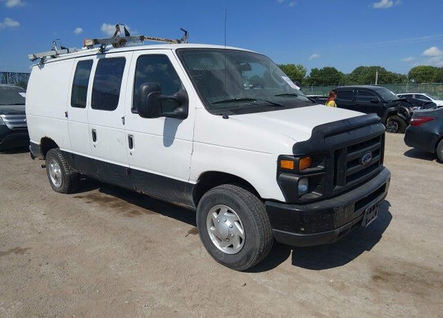 2011 FORD E-250