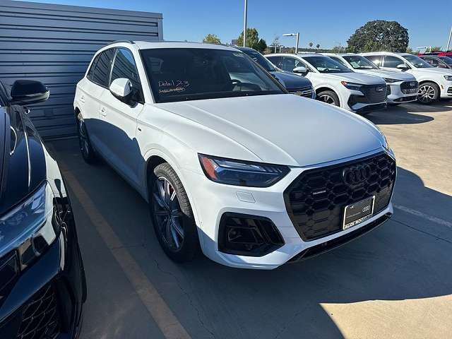 2024 AUDI Q5 e