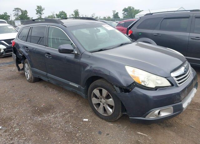 2010 SUBARU Outback