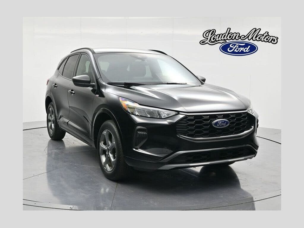 2024 FORD Escape