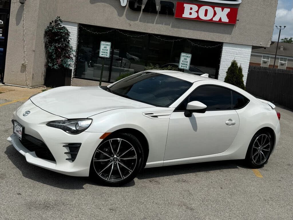 2019 TOYOTA 86