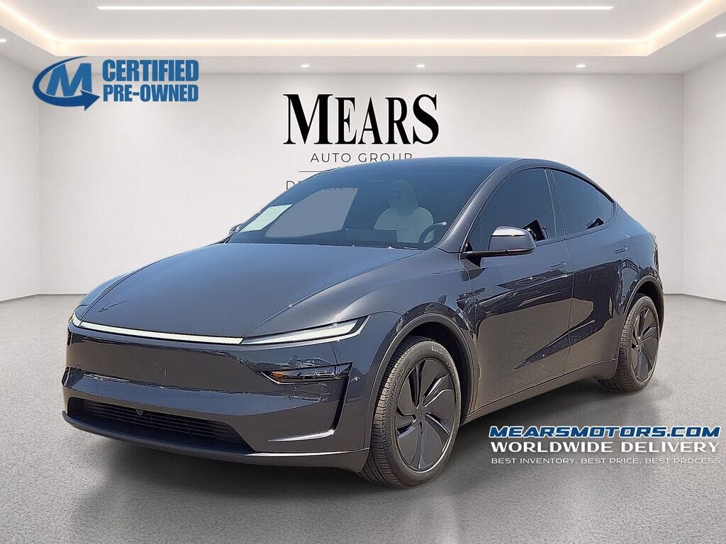 2026 TESLA Model Y
