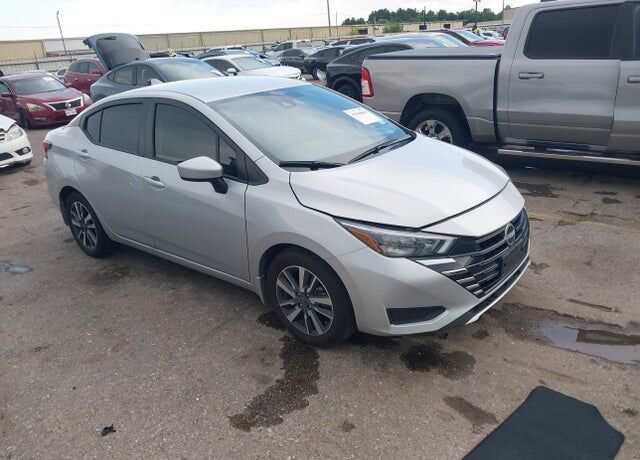 2025 NISSAN Versa