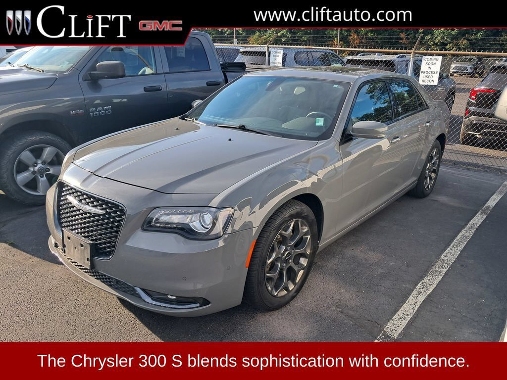 2017 CHRYSLER 300
