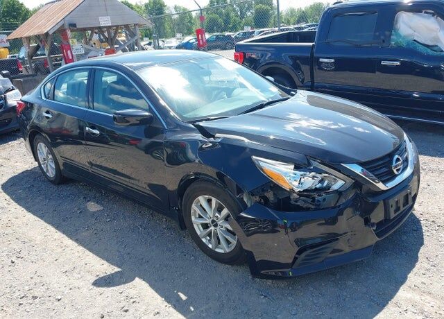 2017 NISSAN Altima