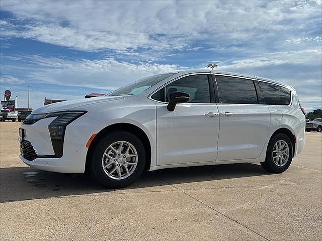 2027 CHRYSLER Pacifica