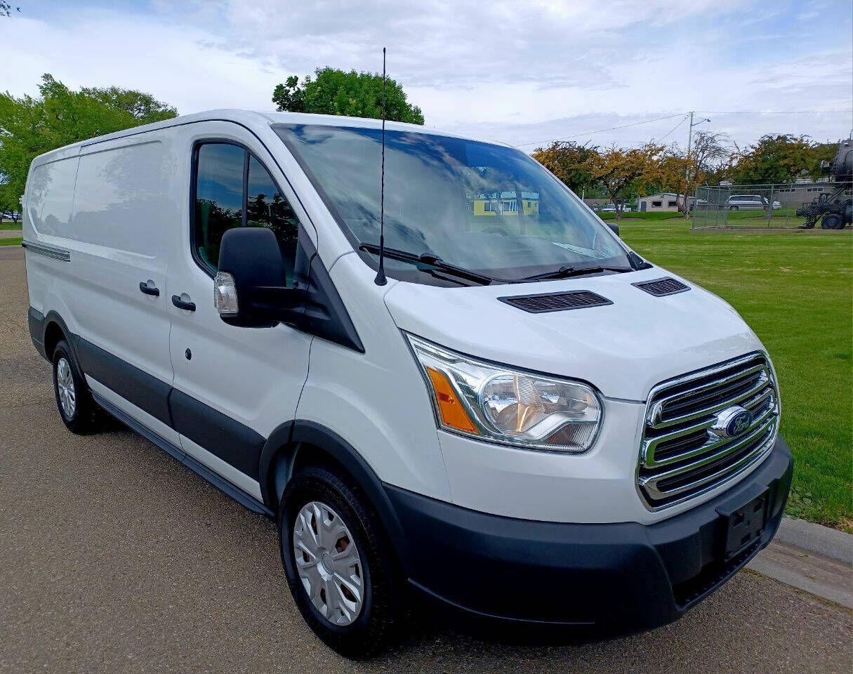 2017 FORD Transit