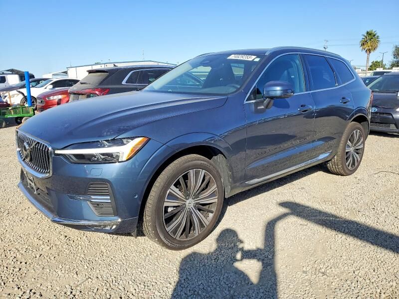 2023 VOLVO XC60