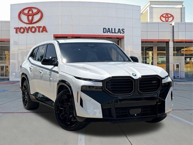 2025 BMW XM