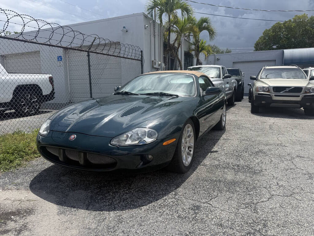 Jaguar XKR