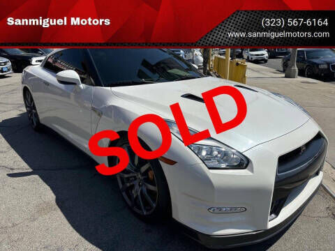 2015 NISSAN GT-R