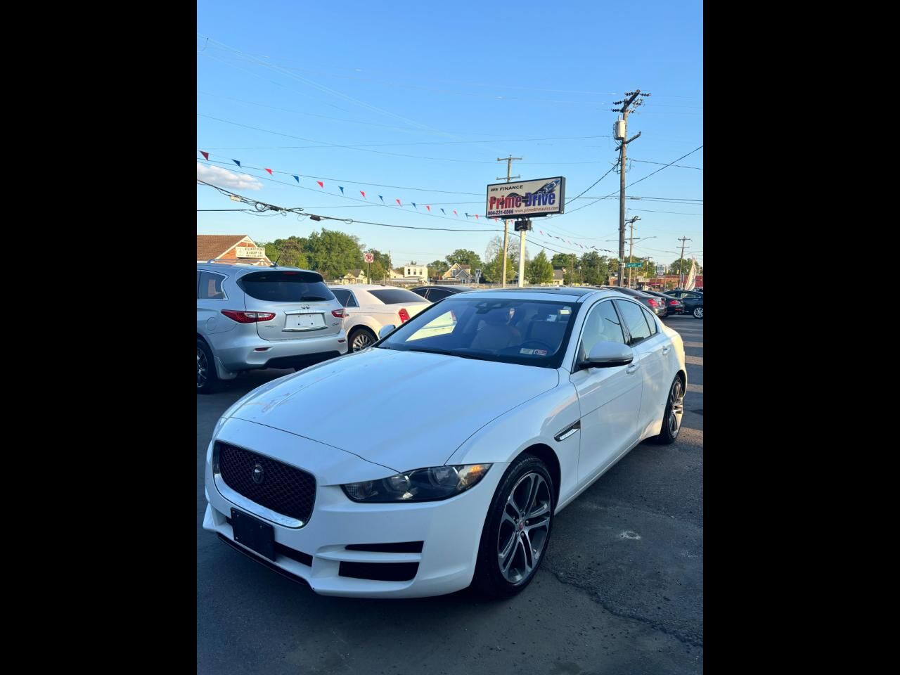 2017 JAGUAR XE