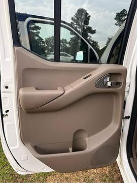 2012 NISSAN Frontier