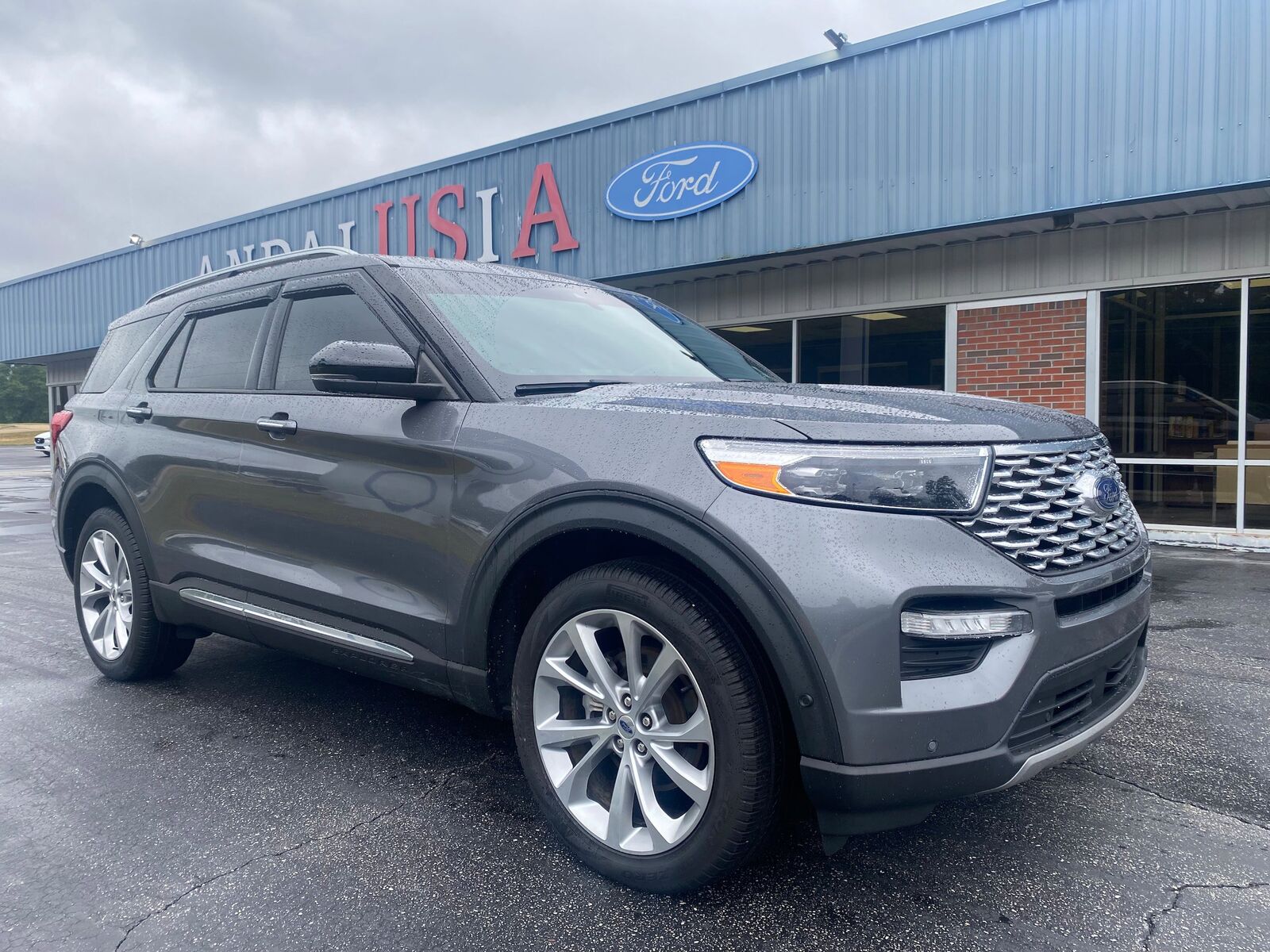 2021 FORD Explorer