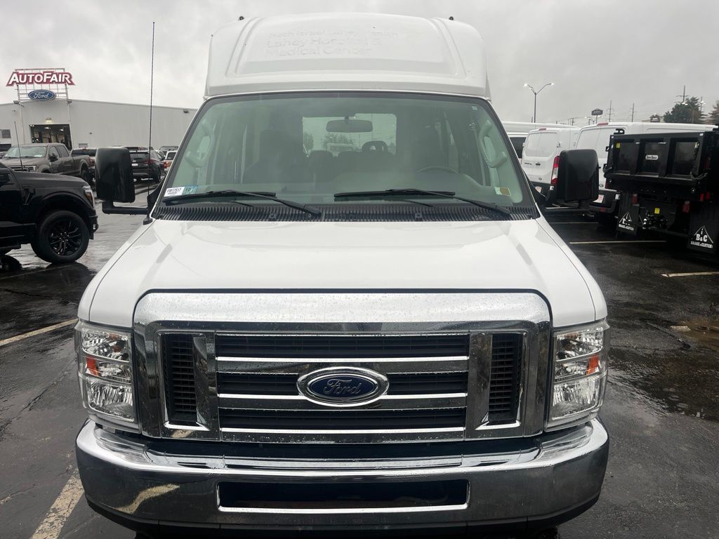 2018 FORD E-350