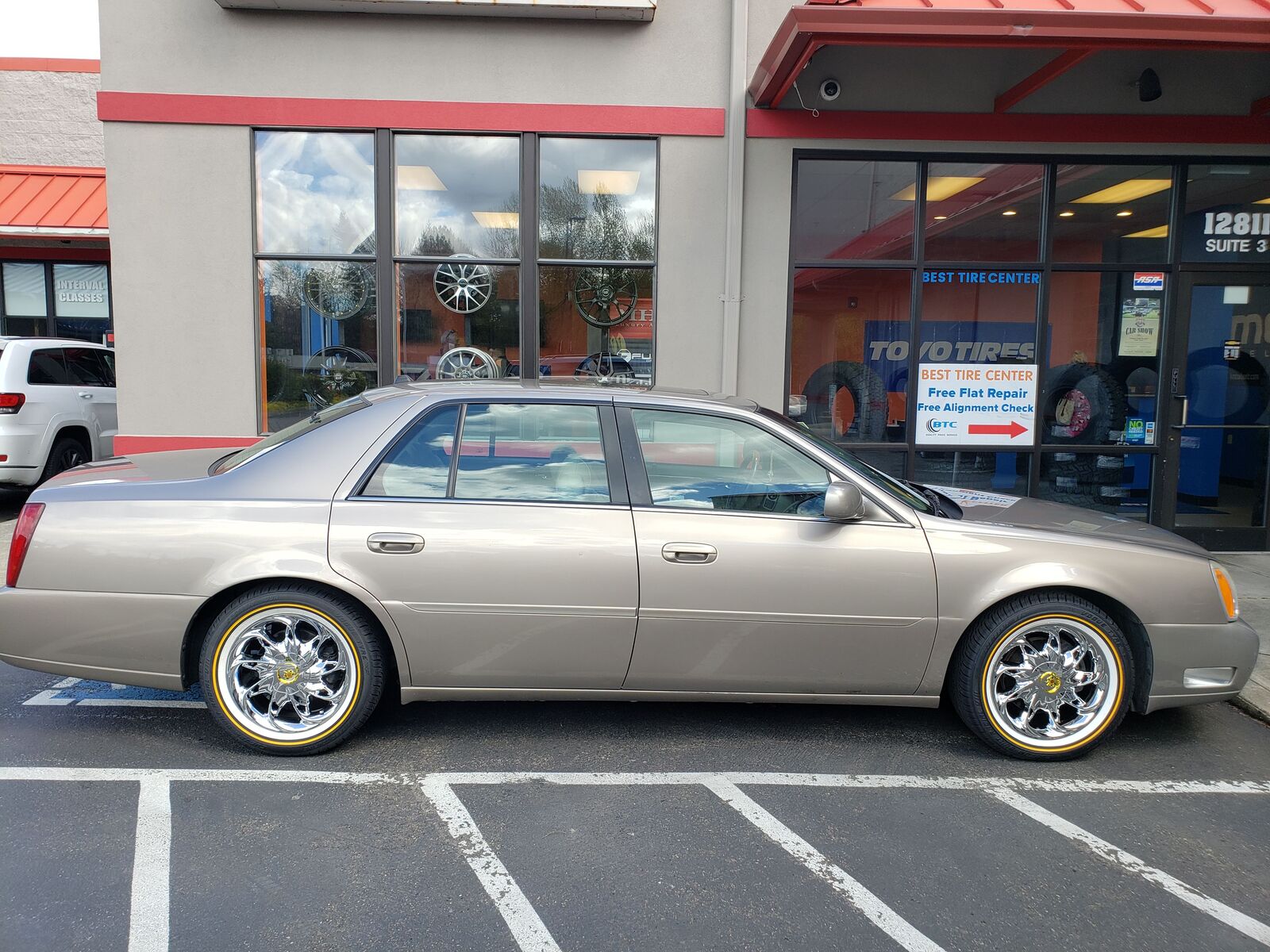 2004 CADILLAC Deville