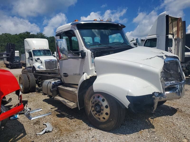 1995 KENWORTH T600