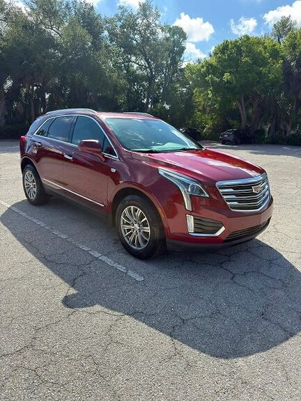 2017 CADILLAC XT5