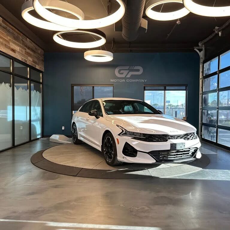 2022 KIA K5
