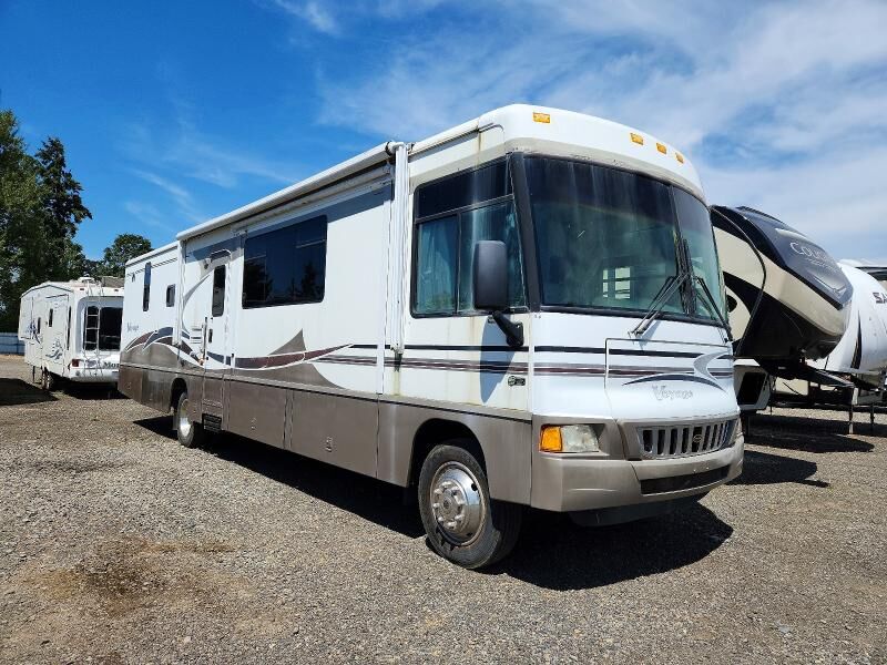 2005 WORKHORSE W24