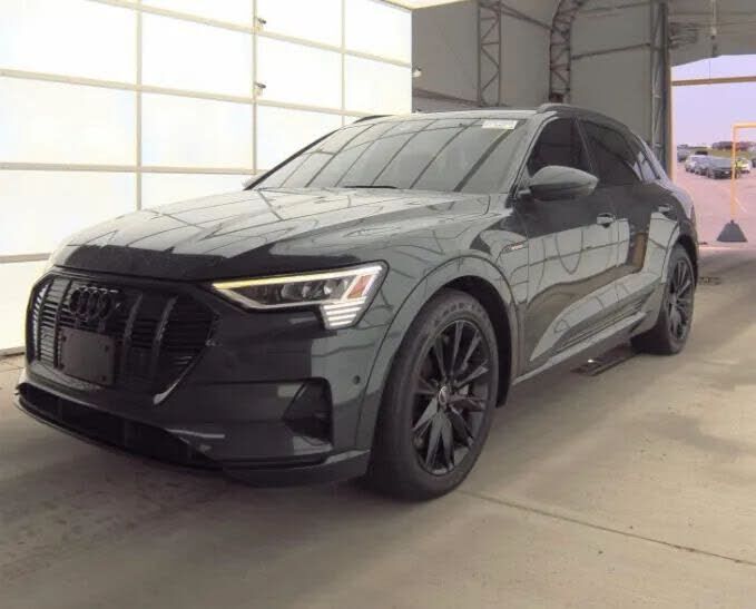 2021 AUDI e-tron