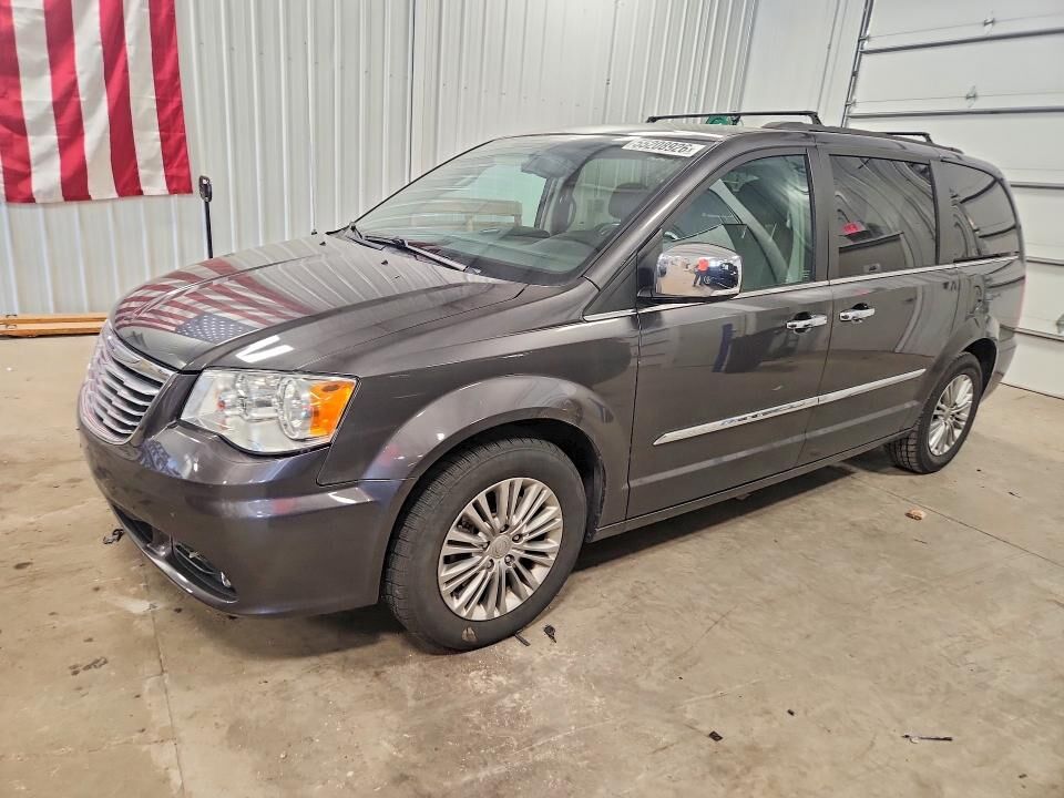 2015 CHRYSLER Town and Country