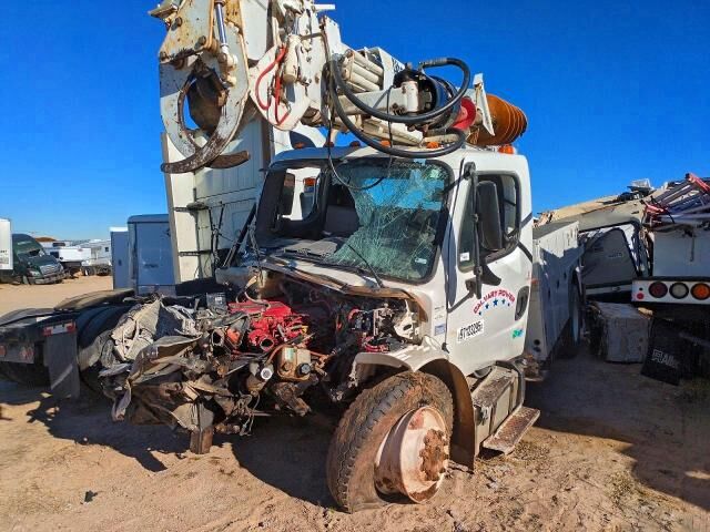 2016 FREIGHTLINER M2
