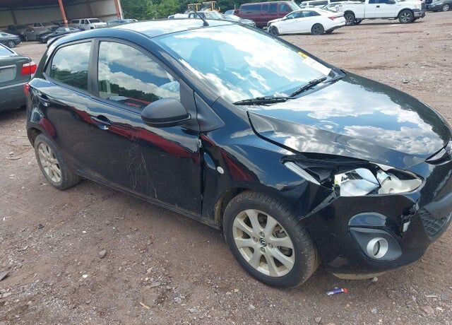 2013 MAZDA Mazda2