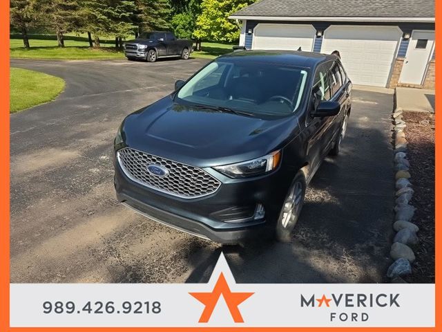2023 FORD Edge