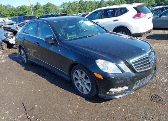 2013 MERCEDES-BENZ E-Class