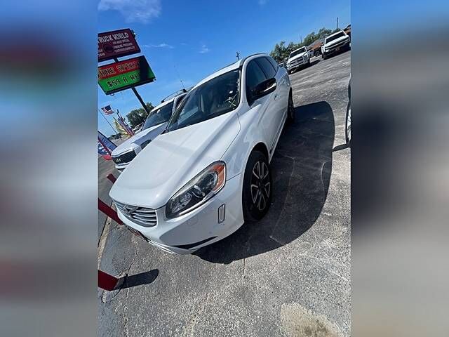 2017 VOLVO XC60