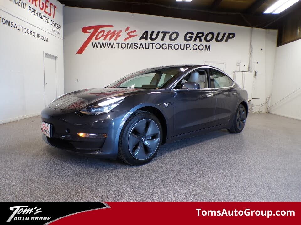 2020 TESLA Model 3