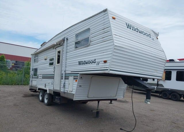 2003 FOREST RIVER Wildwood towables